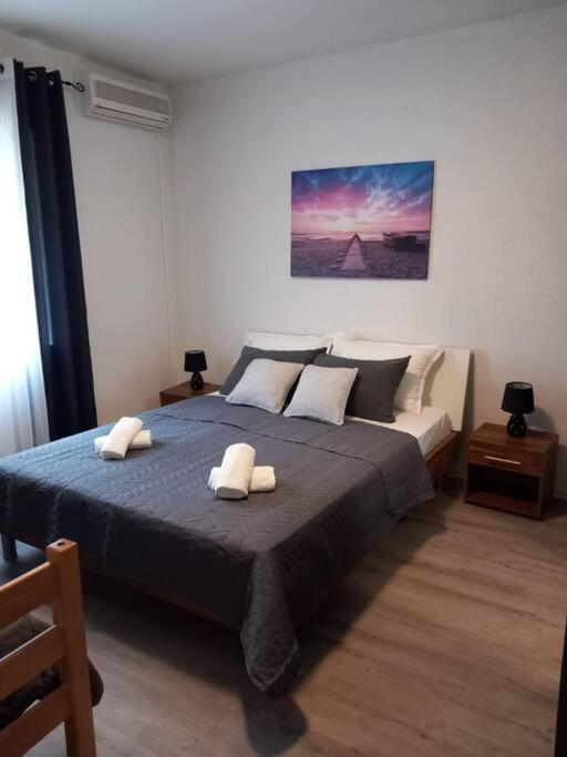 Apartment Dora-100M From The Central Beach Makarska Exterior foto